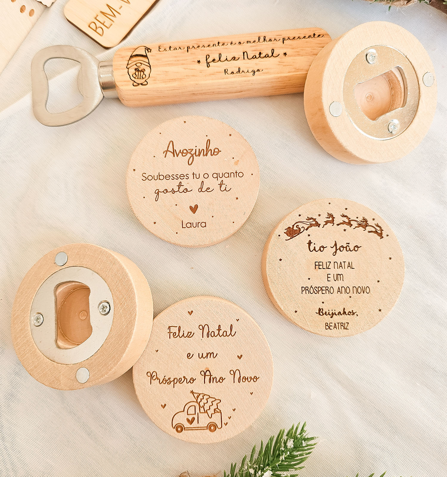 Abre Caricas Natal Personalizado - PIPÁPÁ - Amor em Madeira Abre Caricas Natal Personalizado