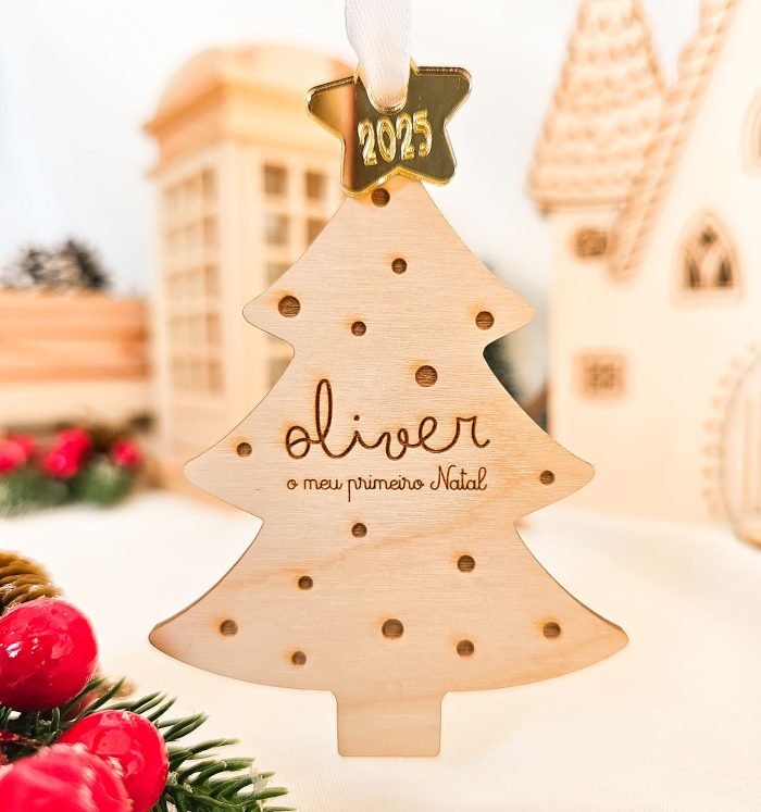 Ornamento O Meu Primeiro Natal – Forma Árvore e Nome