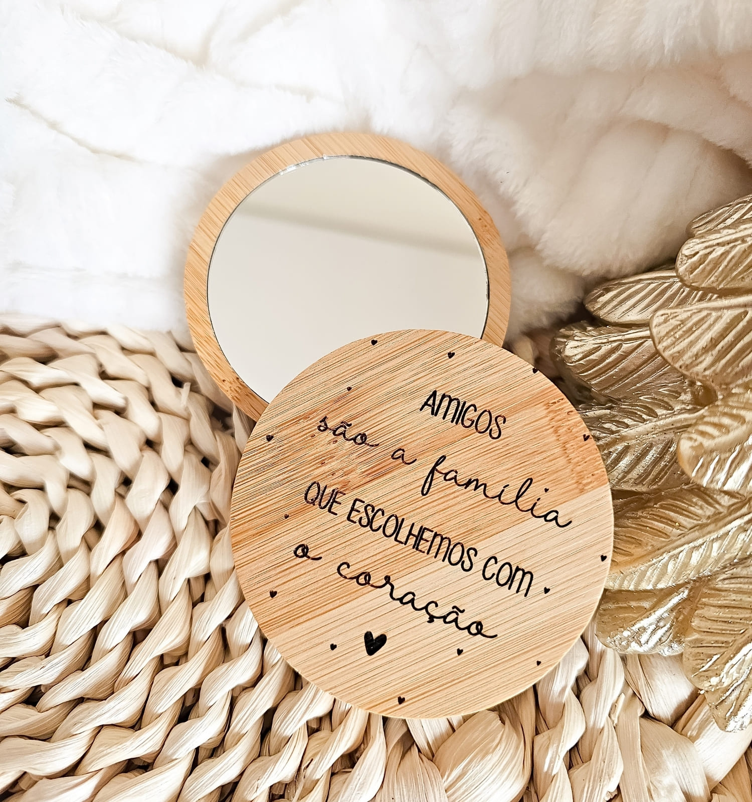 Espelho de Bolso em Madeira com Frase Personalizada Espelho de Bolso em Madeira com Frase Personalizada