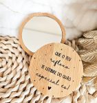 Espelho de Bolso em Madeira com Frase Personalizada