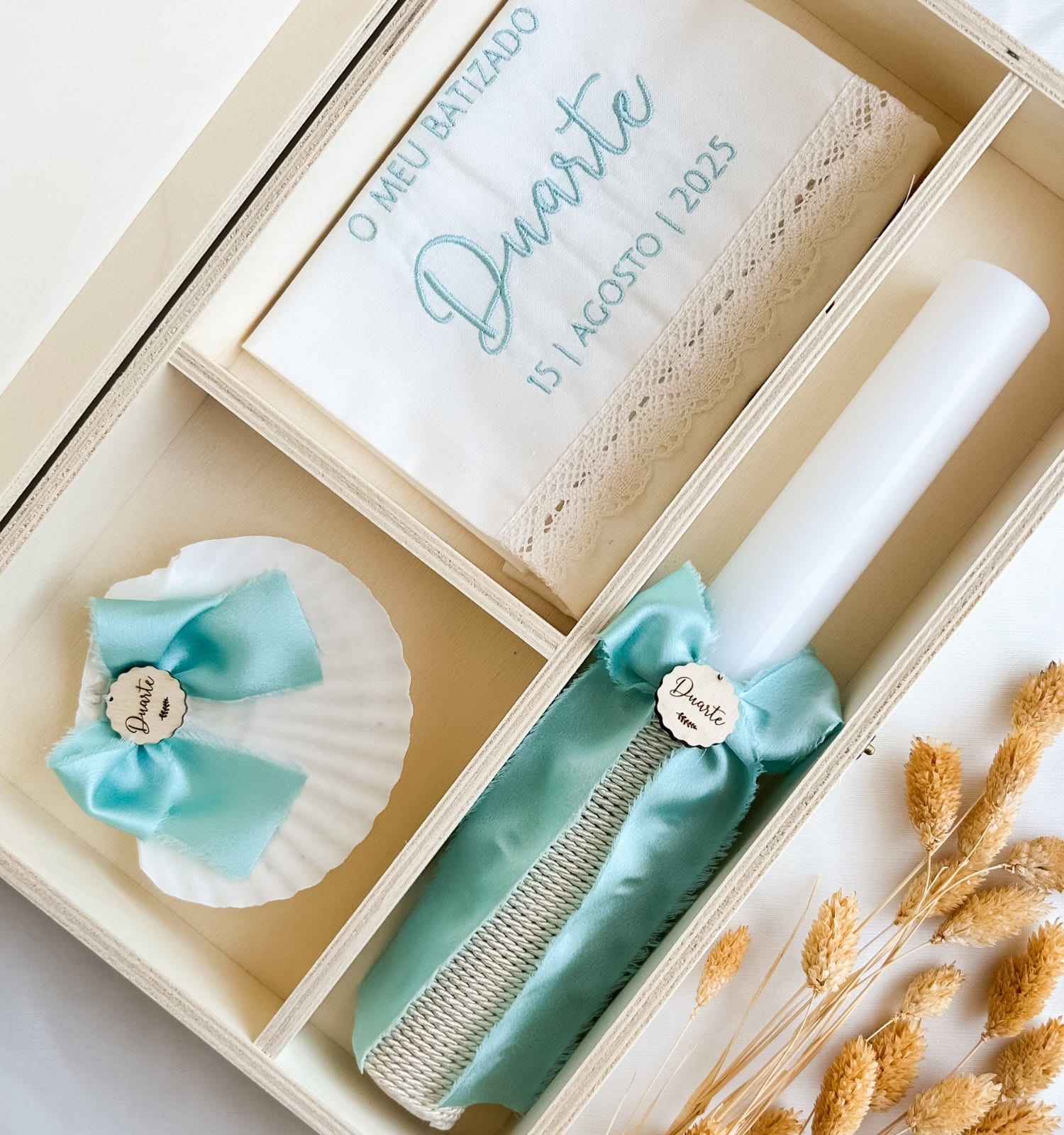 conjunto-de-batismo-em-verde-agua-cetim-personalizado - PIPÁPÁ - Amor em Madeira Conjunto de Batismo em Verde Água Cetim Personalizado