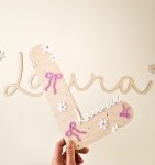 Inicial + Nome Com Laços e Flores