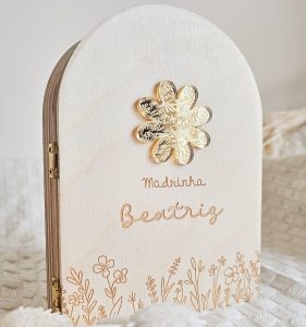 moldura livro madrinha
