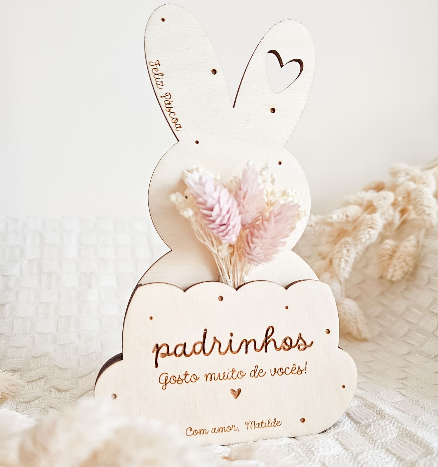 coelho-pascoa-personalizado-raminho - PIPÁPÁ - Amor em Madeira coelho-pascoa-personalizado-raminho