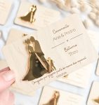 Lembrança Personalizada em Madeira com Acrílico Dourado e Íman | Casamento e Batizado