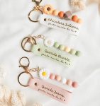 Porta-Chaves Personalizado para Educadora, Auxiliar ou Professora com Bolinhas Silicone