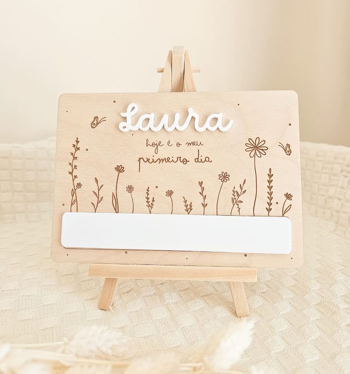 placa-primeiro-dia-creche-personalizada - PIPÁPÁ - Amor em Madeira placa-primeiro-dia-creche-personalizada