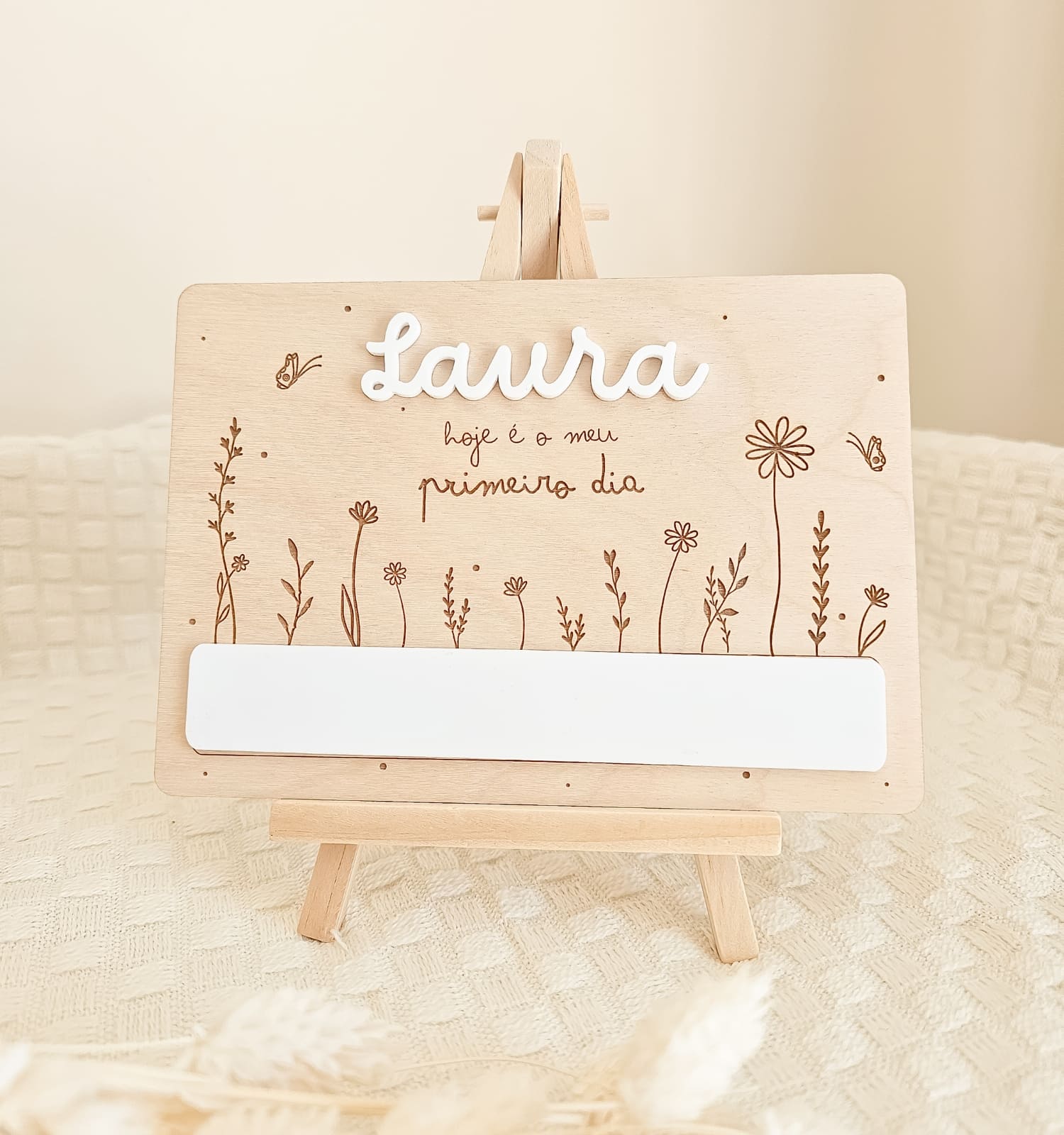 placa-primeiro-dia-creche-personalizada - PIPÁPÁ - Amor em Madeira placa-primeiro-dia-creche-personalizada